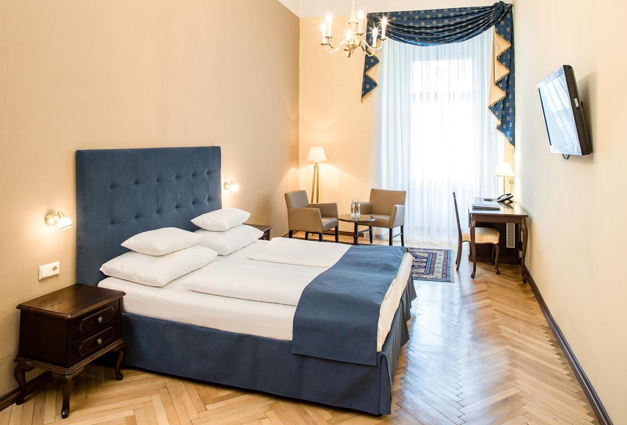 Palais-Hotel Erzherzog Johann Graz Quarto foto