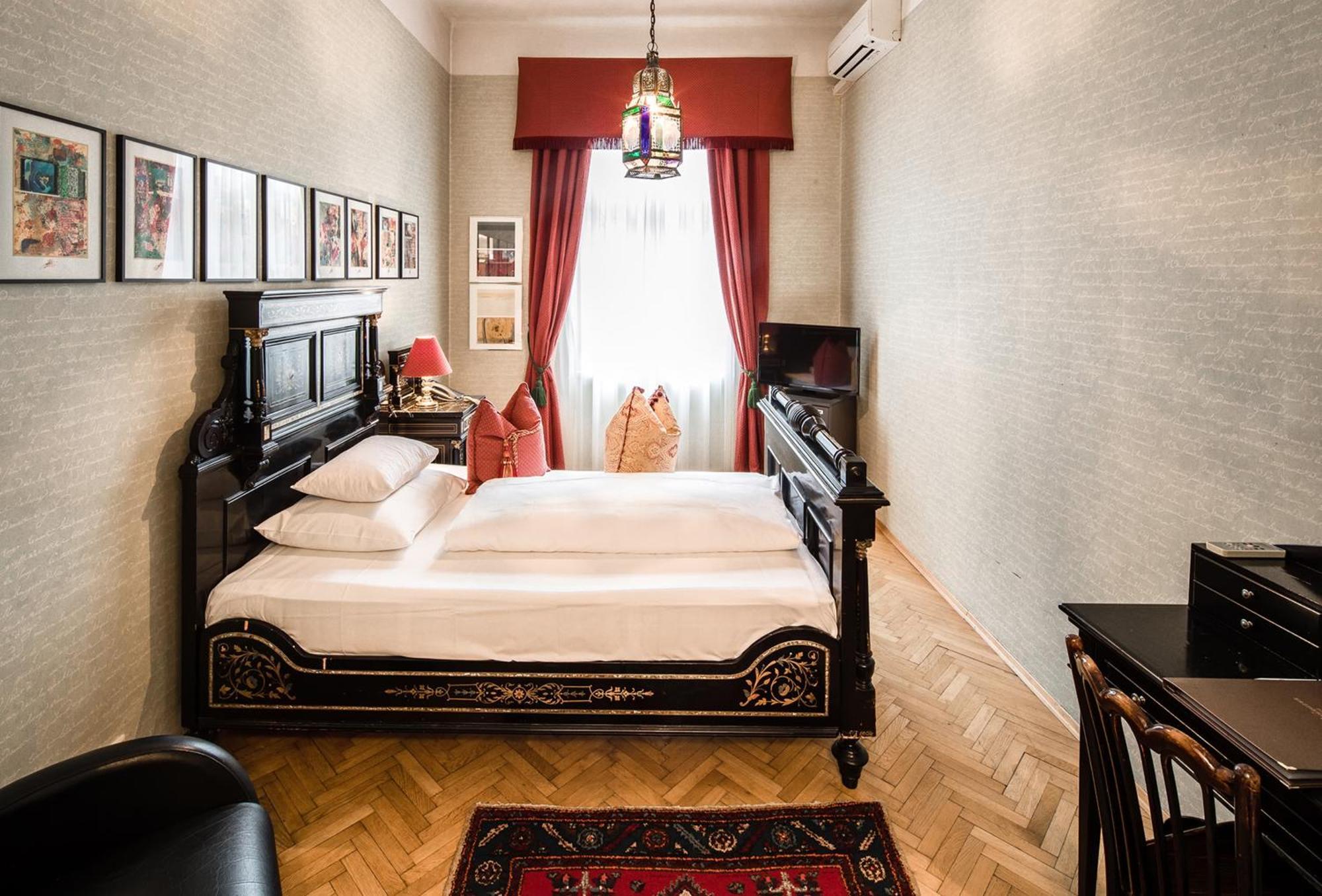 Palais-Hotel Erzherzog Johann Graz Quarto foto